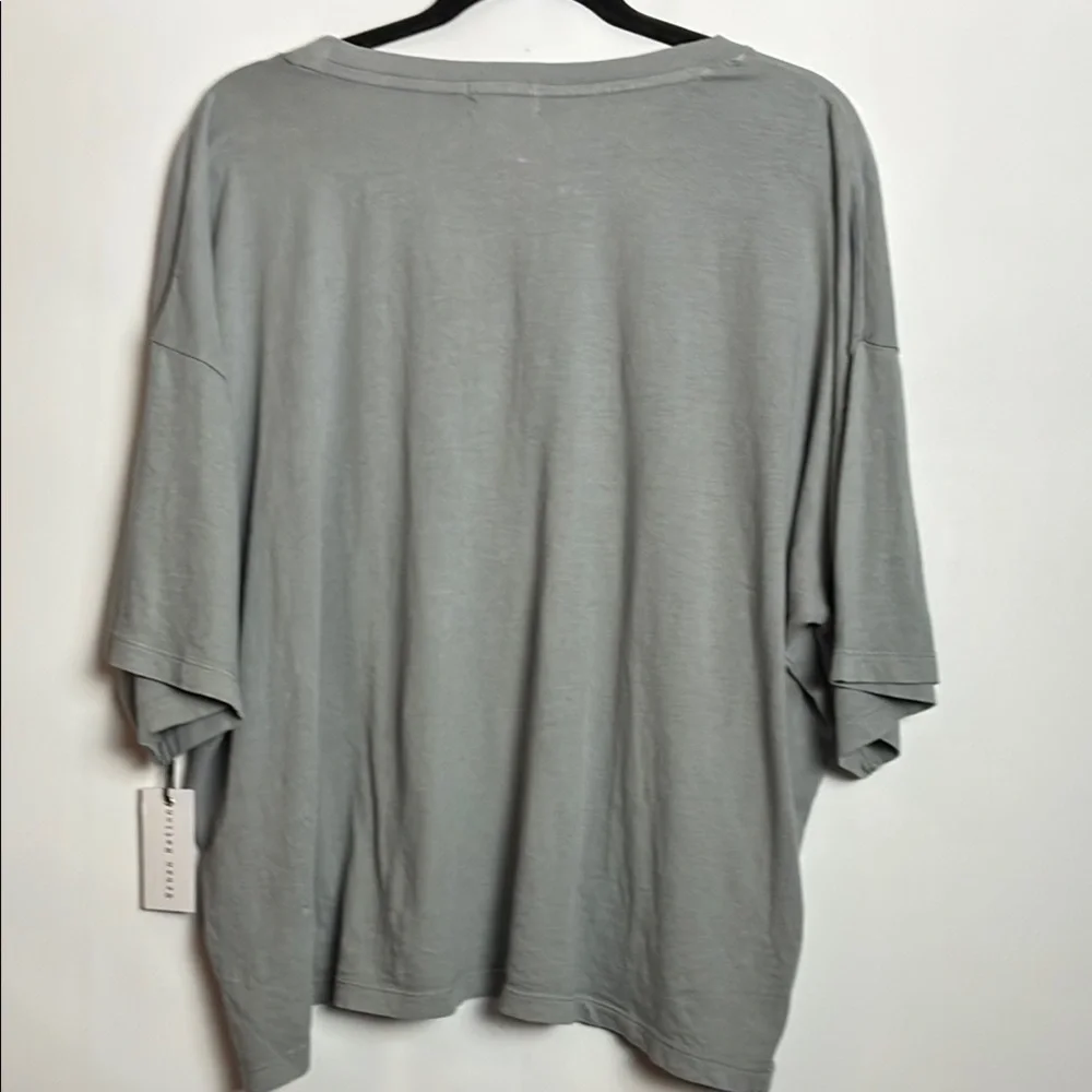 Urban Nation Gray Montana Graphic Cropped Tee - Tshirt - Picture 6 of 6